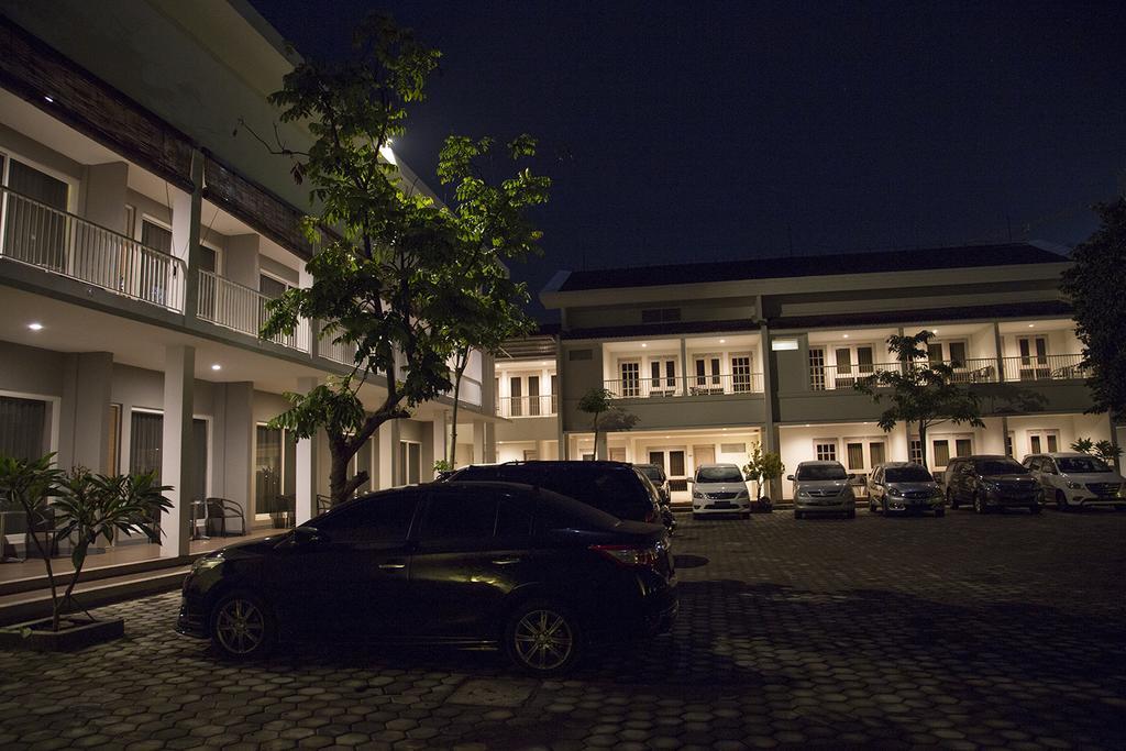 Gm253 Hotel เจมเบอร์ ภายนอก รูปภาพ