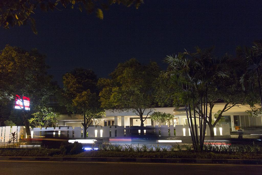Gm253 Hotel เจมเบอร์ ภายนอก รูปภาพ
