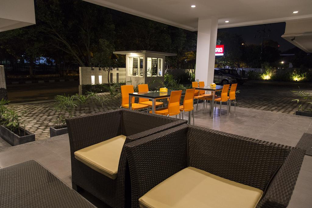 Gm253 Hotel เจมเบอร์ ภายนอก รูปภาพ